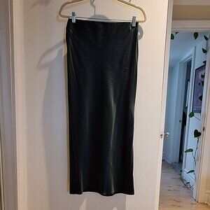 EUC Lilysilk Bias Cut Midi Skirt in Green Silk